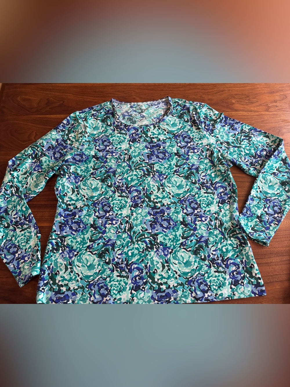 Lands’ End Rashguard Bathing Top in Excellent condition, Size L P 14-16